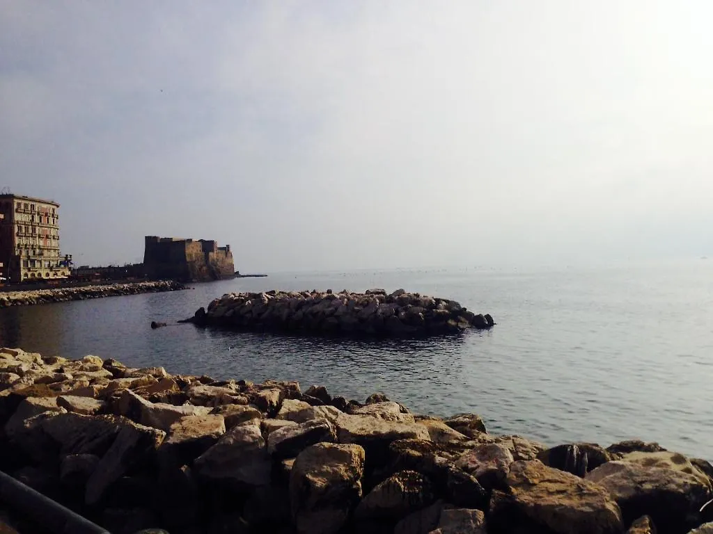 B&B Platamon 3*, Naples
