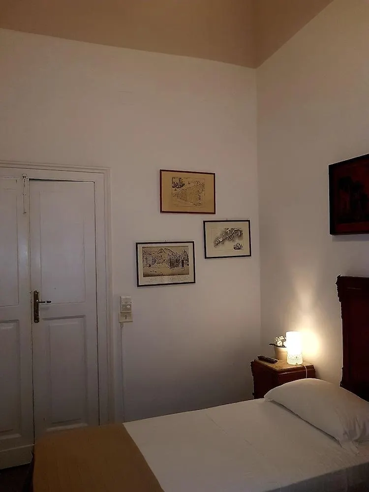 B&B Platamon Napoli 3*,  Italia