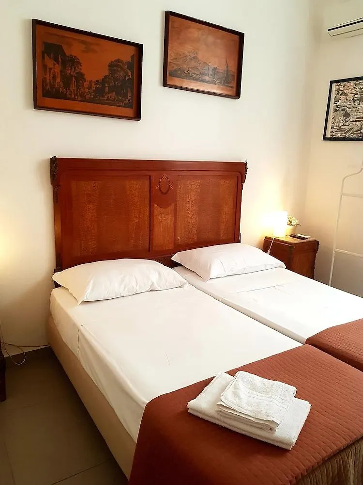B&B Platamon Napoli