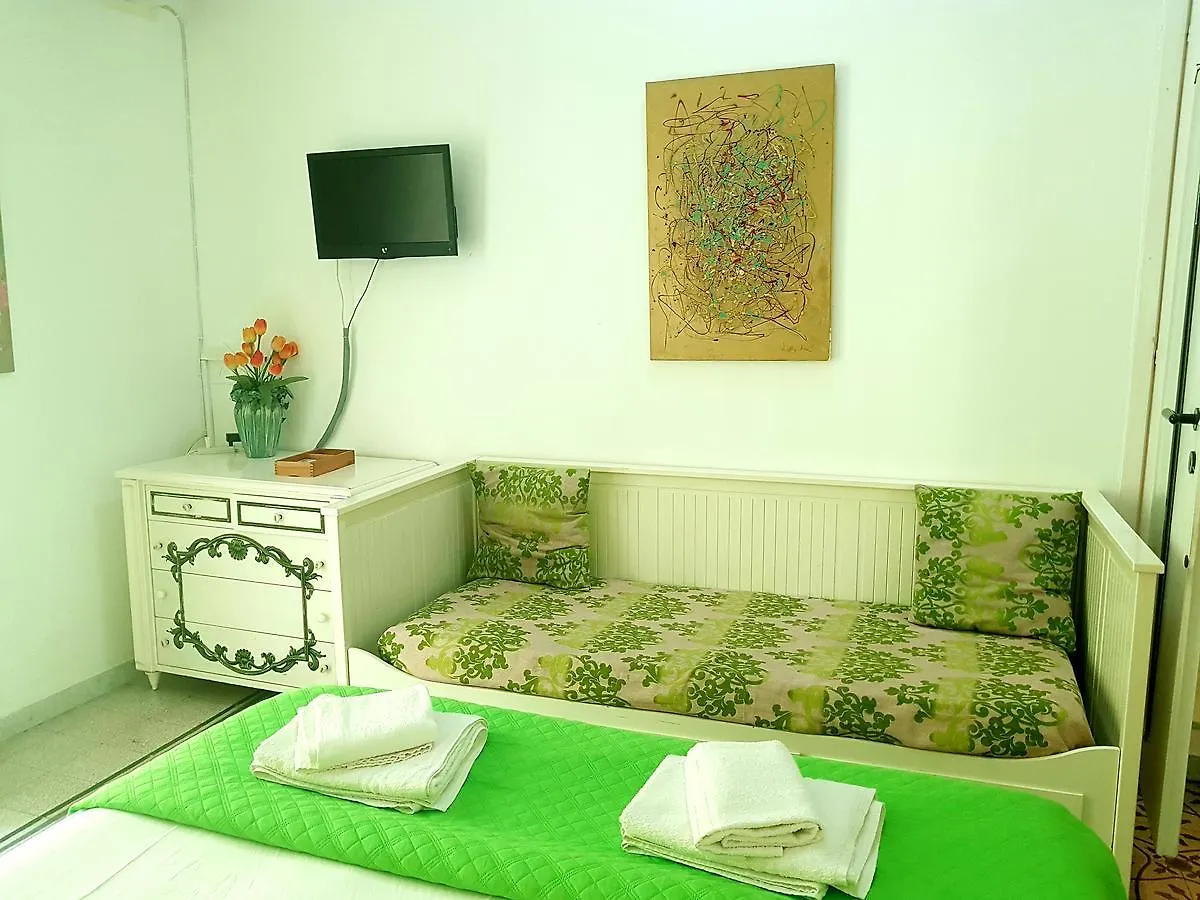 B&B Platamon Napoli 3*,  Italia