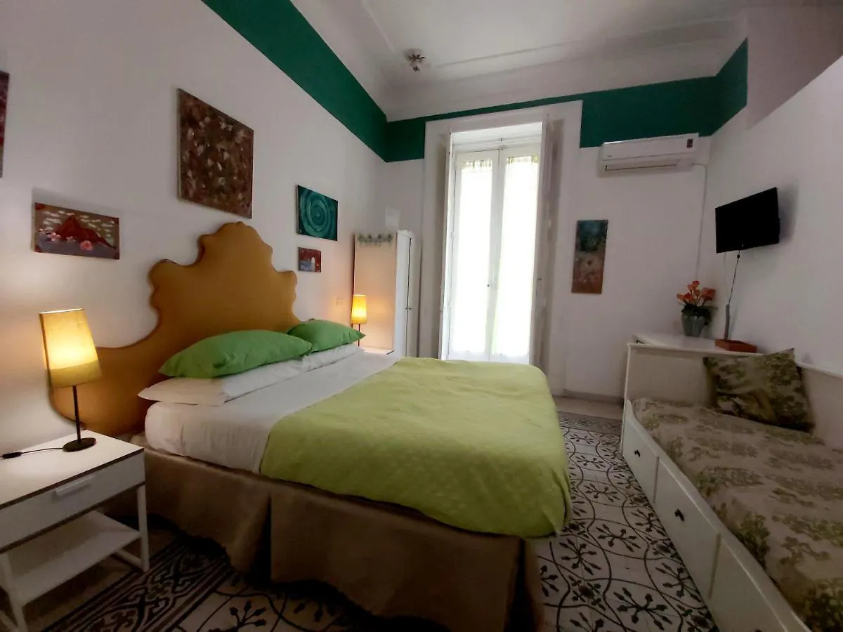 B&B Platamon Napoli 3*,